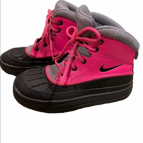 nike boots for girls
